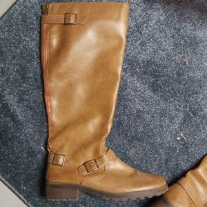 Size 10 brown boots